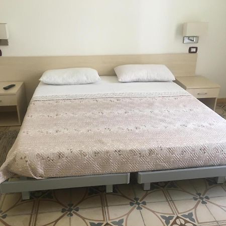 Stelmalu' Hotel Novoli Bagian luar foto
