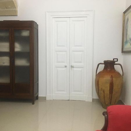 Stelmalu' Hotel Novoli Bagian luar foto