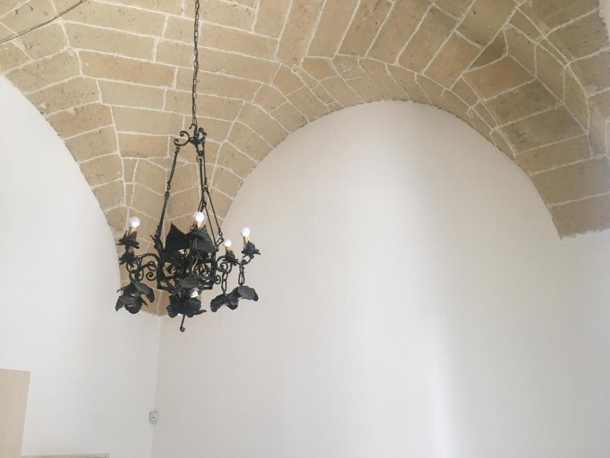 Stelmalu' Hotel Novoli Bagian luar foto